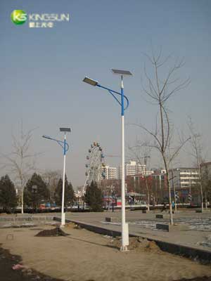 Solar <a href='http://www.kslights.com/Projects/' target='_blank'><u>LED Street Light Project</u></a>